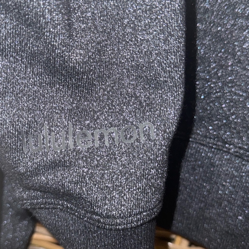 #222 NWT Lululemon Perfectly Oversized Cropped Crew *Sparkle Black Sz 12 (Rare) - Picture 8 of 9